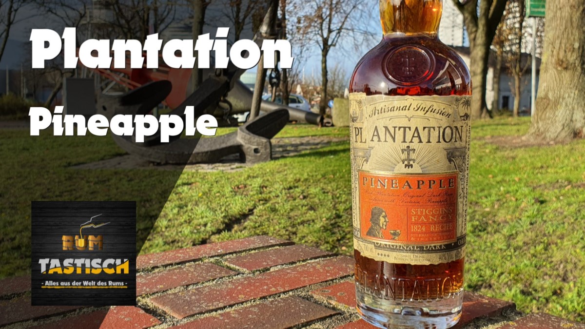 Mehr über den Artikel erfahren Plantation Pineapple – Stiggins Fancy 40% | Rum-Infos & Tasting 🥃 Beste Zutaten für einen Mix-Rum! 🔊